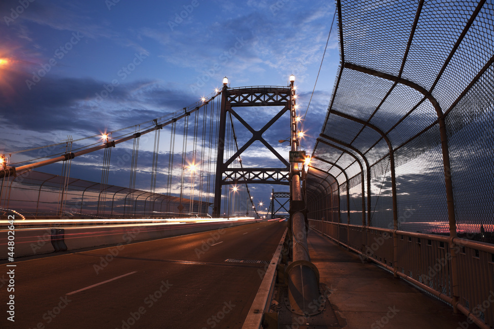 Anthony Wayne Bridge in Toledo - obrazy, fototapety, plakaty 