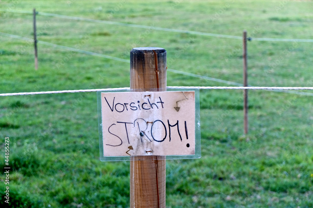 Achtung Strom Achtung Strom