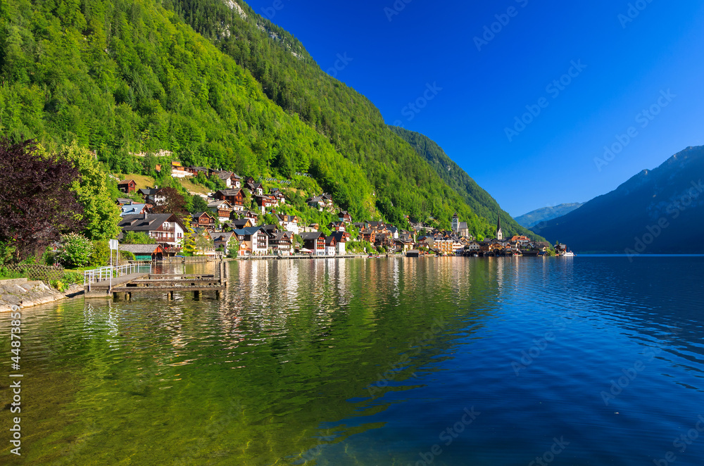 Fototapeta premium Sunrise at Hallstatt mountain village, Austria