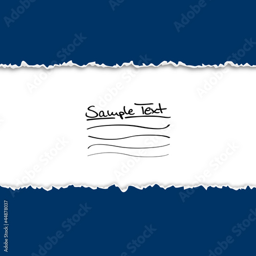 aufgerissenes Papier mit Textfreiraum