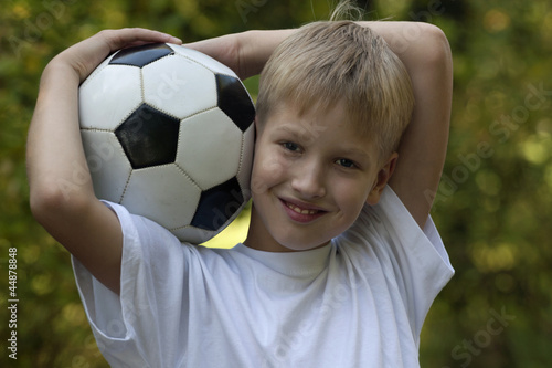 The boy with a football © katrin_timoff