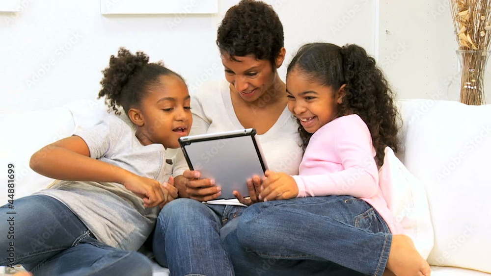 Lone Ethnic Parent Child Wireless Tablet Lone Ethnic Parent Child Wireless Tablet