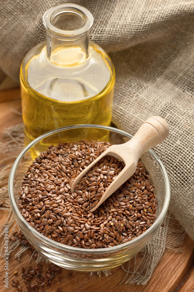 Linseed oil and flax seeds Linseed oil and flax seeds