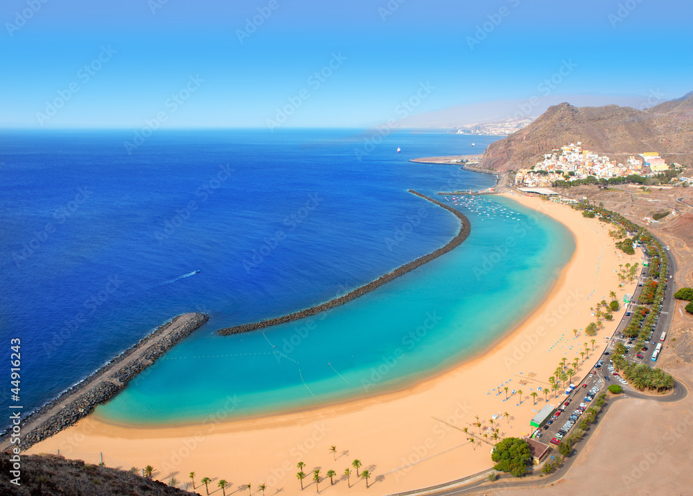 Fototapeta premium Beach Las Teresitas in Santa cruz de Tenerife north