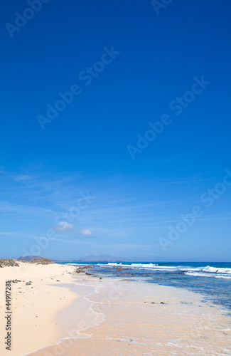Fototapeta Naklejka Na Ścianę i Meble -  Fuerteventura, edge of Burro beach