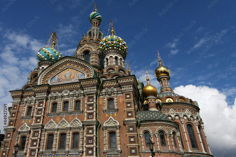 Style médieval russe de l'église du Sauveur et du Sang-Versé