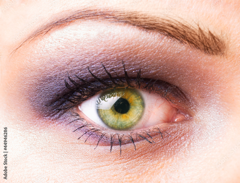 Fototapeta premium Women's eye macro