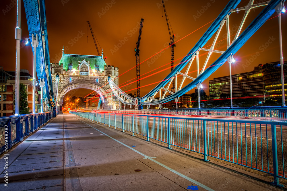 Obraz premium HDR image of Tower brige