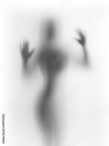 Obraz na płótnie Rozproszona sylwetka ciała kobiety, za zasłoną