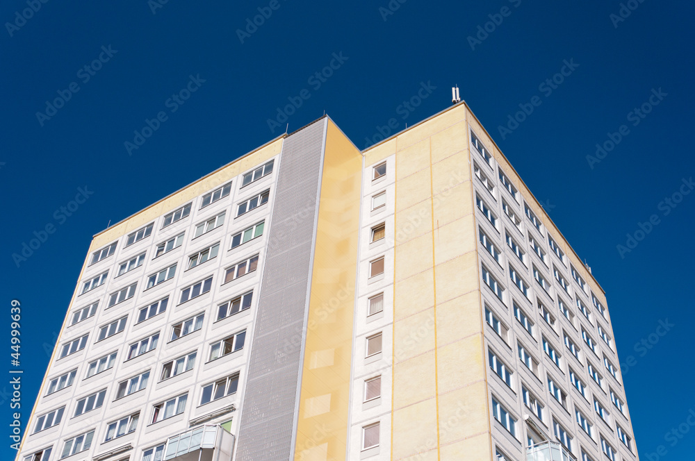 Fototapeta premium Wohnhochhaus