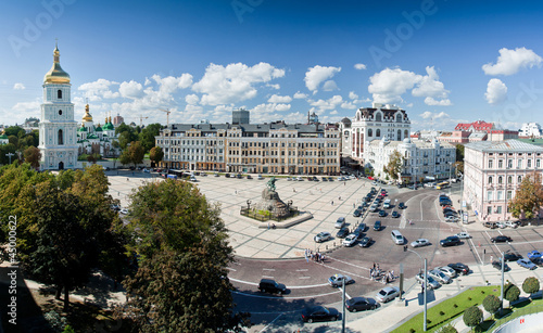 Летний вид на Софийскую площадь, Киев