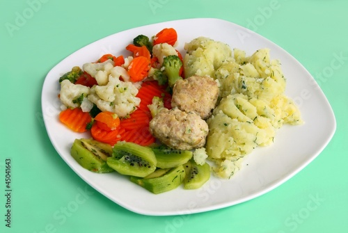 meat balls with vegetable for dinner