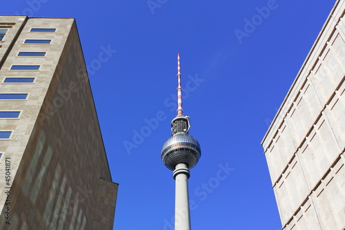 Wallpaper Mural Berliner Fernsehturm Torontodigital.ca