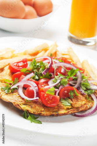 Frittata with tomato salad