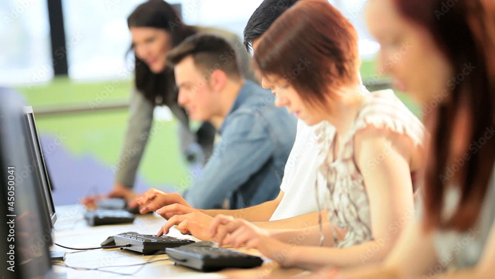 Class of friends using online information net Class of friends using online information net