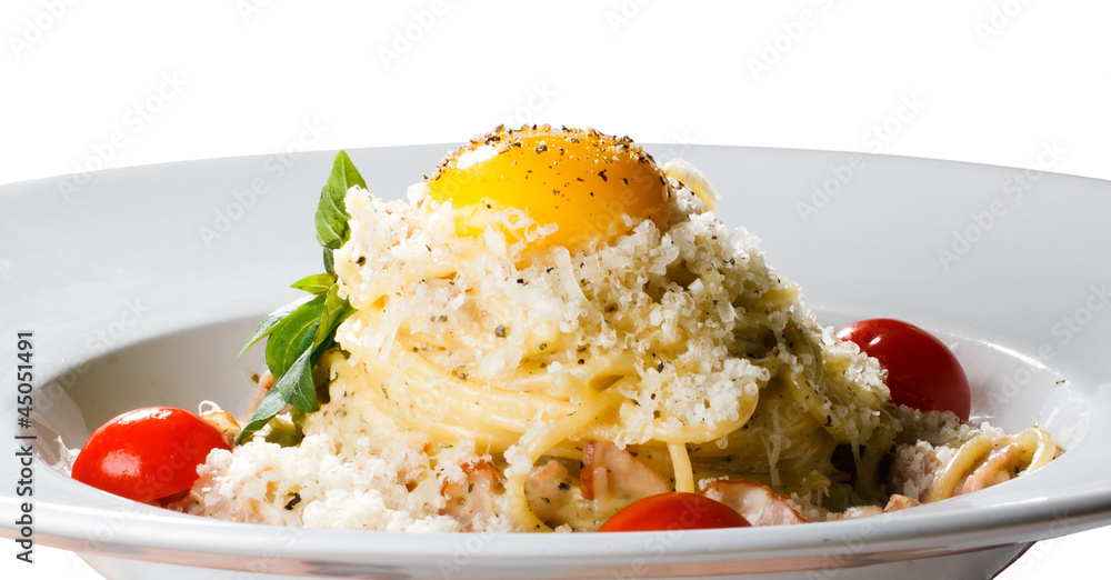 Italian pasta with eggs and tomatoes