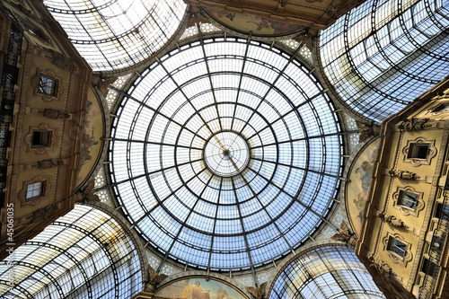 milan cathedral vittorio emanuele II gallery