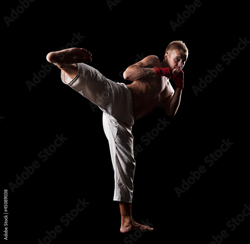 Fotografia full-length portrait of fighter