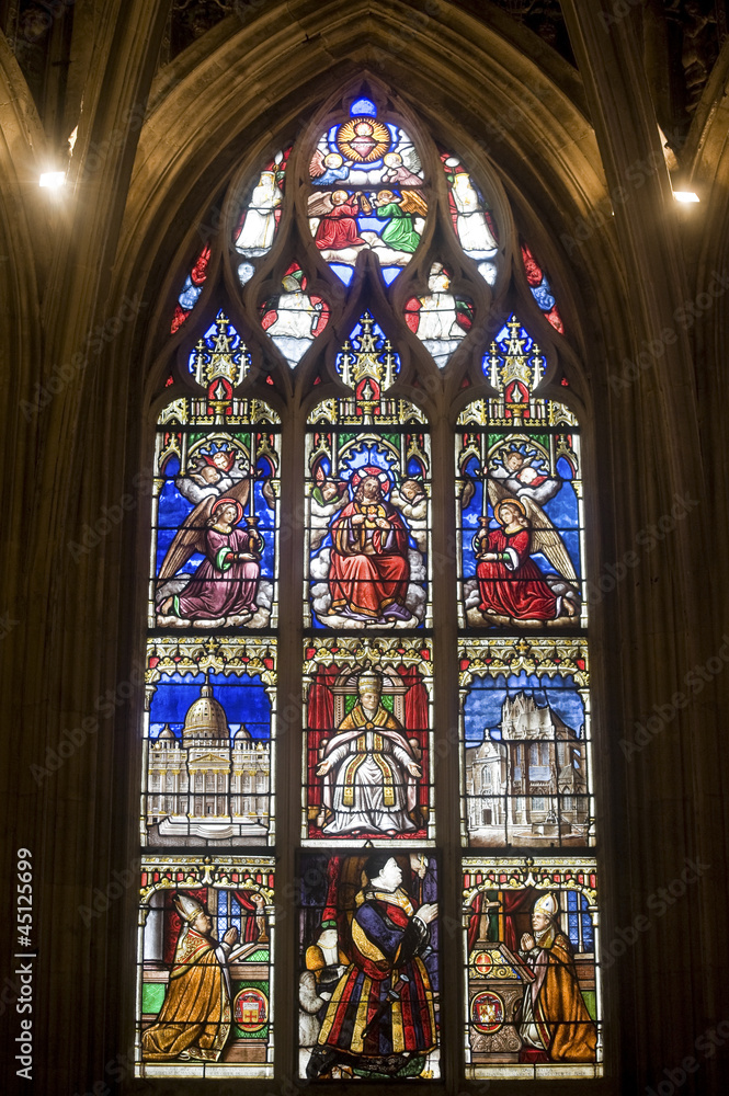 La Ferte-Bernard, stained glass La Ferte-Bernard, stained glass