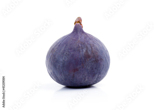figs isolated on white background