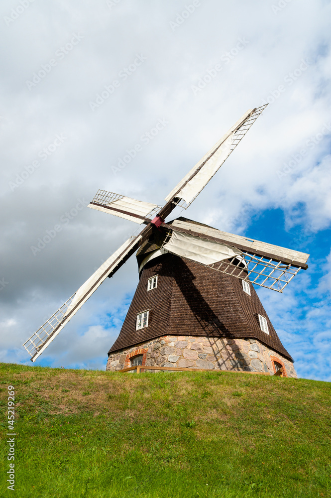 Alte Holländer-Windmühle in Woldegk, Mecklenburg