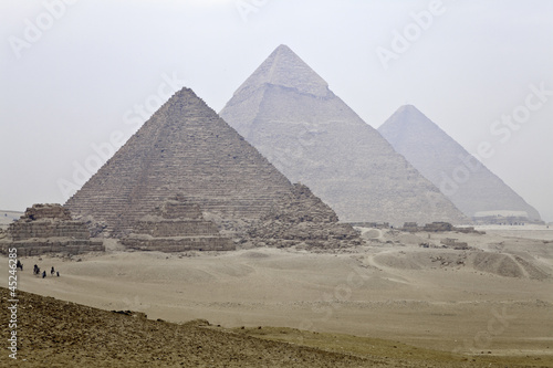 the great pyramids of giza
