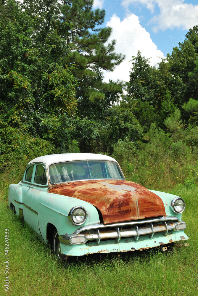 Old 50s Rusting Car