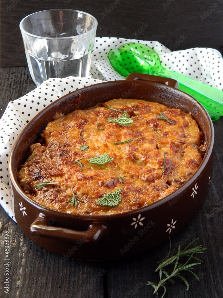Casserole of lentils with aromatic herbs and cheese Casserole of lentils with aromatic herbs and cheese