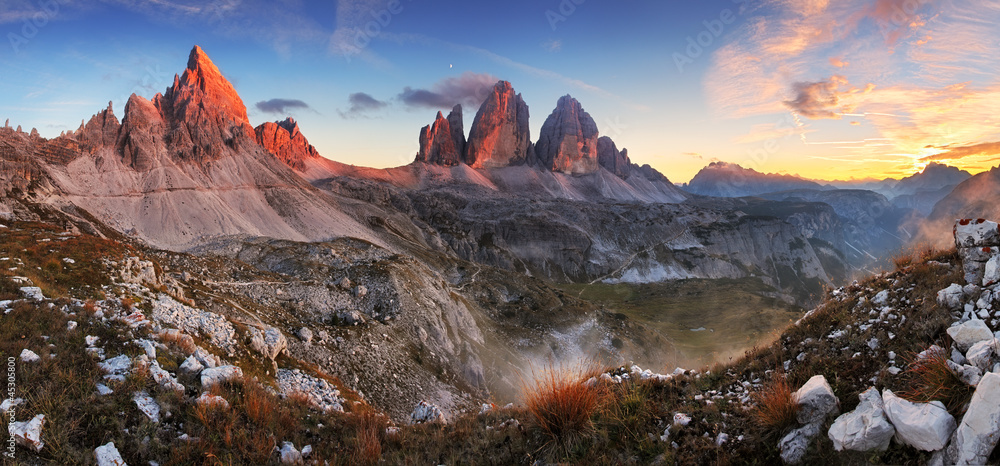 Sunset mountain panorama in Italy Dolomites - Tre Cime - obrazy, fototapety, plakaty 