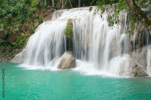 Fototapeta Naklejka Na Ścianę i Meble -  Fourth cascade of Erawan waterfall