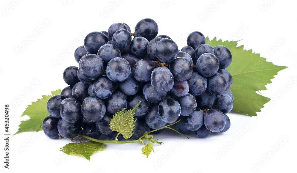 Fototapeta premium Sweet grapes fruit with leafs