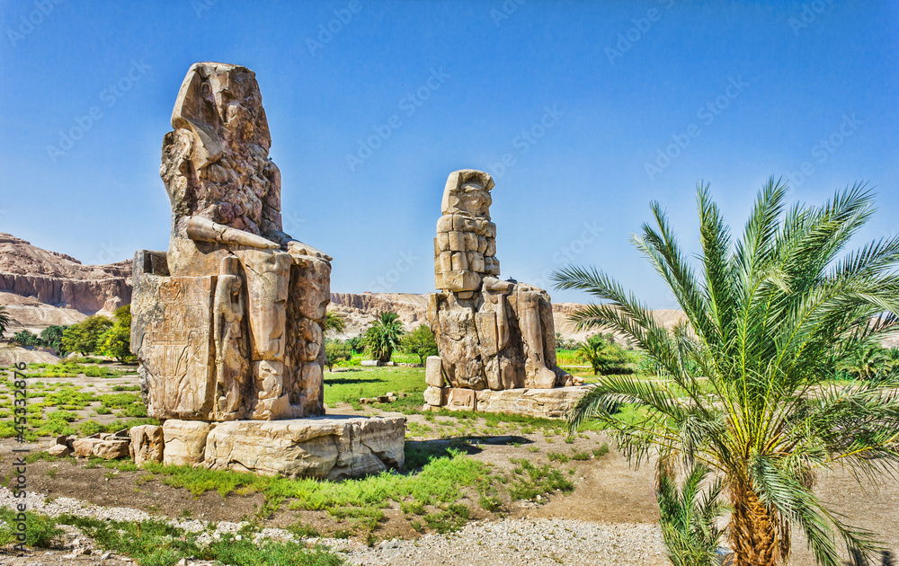 Fototapeta premium Colossi of Memnon, Valley of Kings, Luxor, Egypt