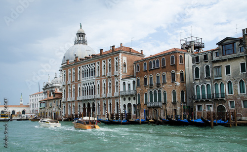 Venice view from Rialto Bridge in the early morinig © Uladzik Kryhin