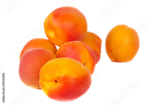 Juisy apricots