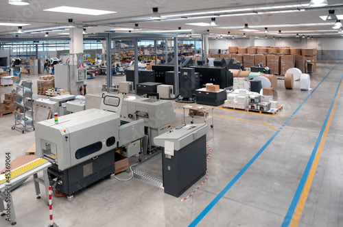 Принти на полотні Printshop (press printing) - Finishing line