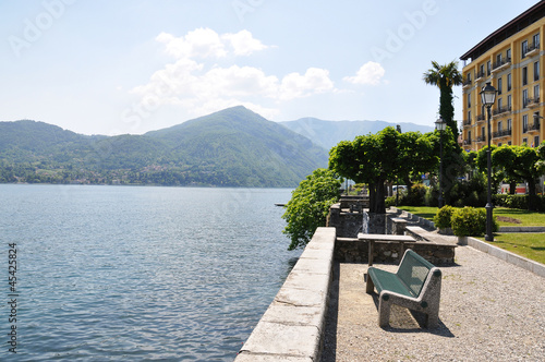 Lake Como, Italy photo