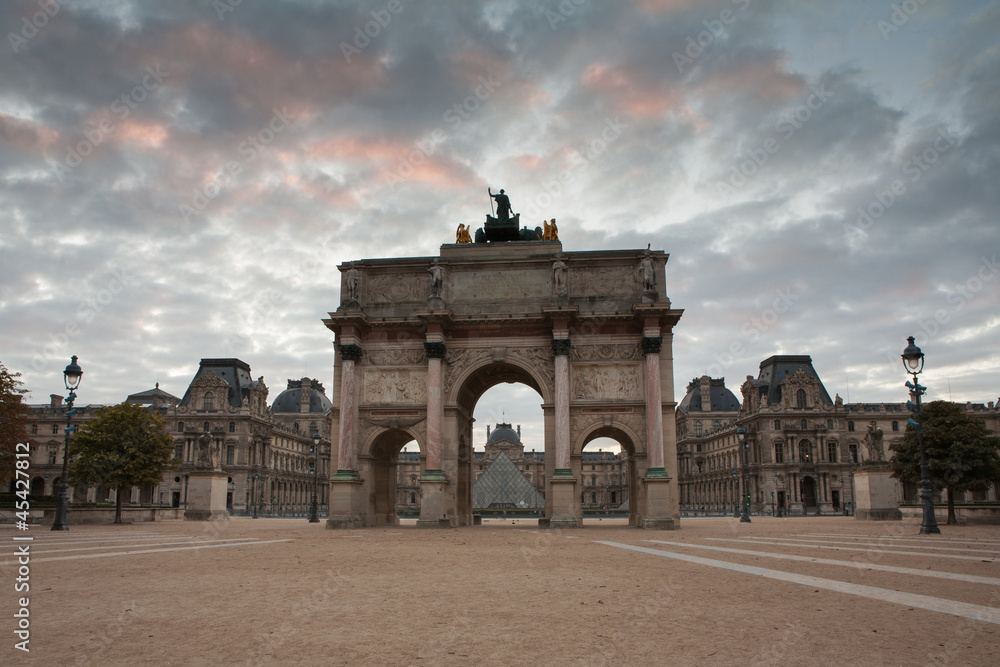 Arc de triomphe du Carrousel, Paris, France