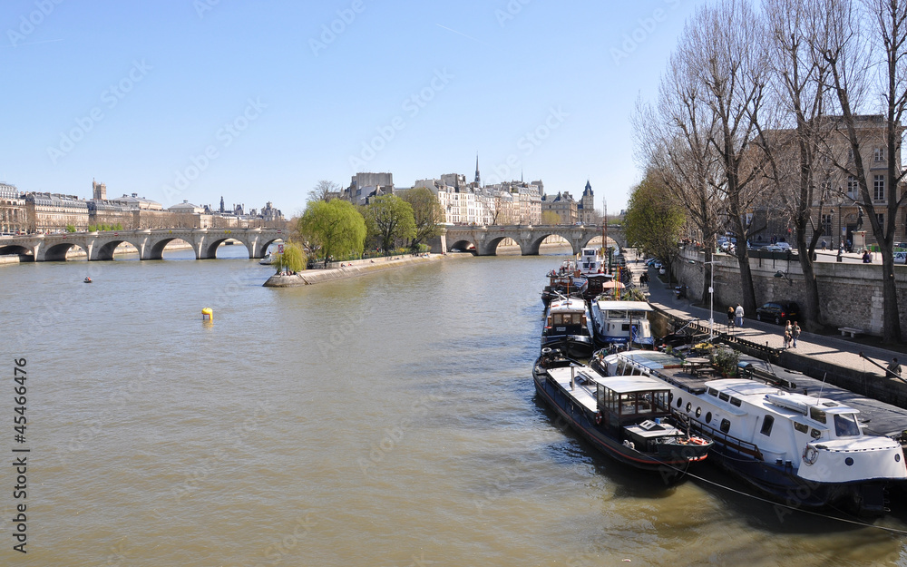 Seine river, Paris