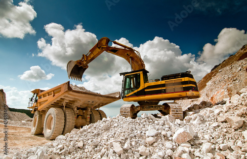 Fotobehang bulldozer excavator in quarry
