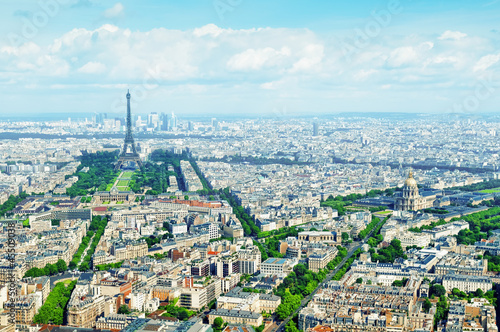 Aerial view of Paris. © fazon