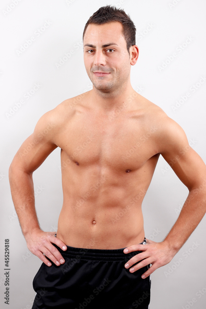 Mann mit Six Pack Mann mit Six Pack