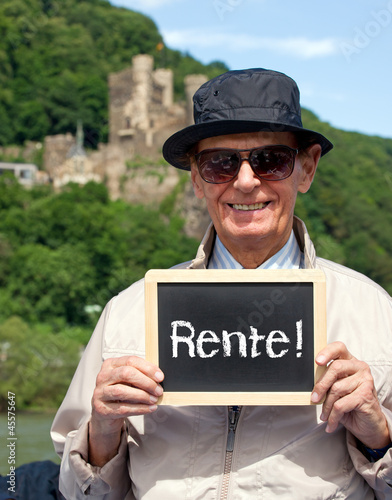 Rente Schild mit Rentner © DOC RABE Media