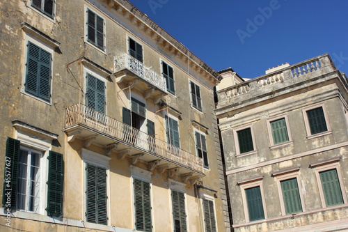 greek building of classical architecture 