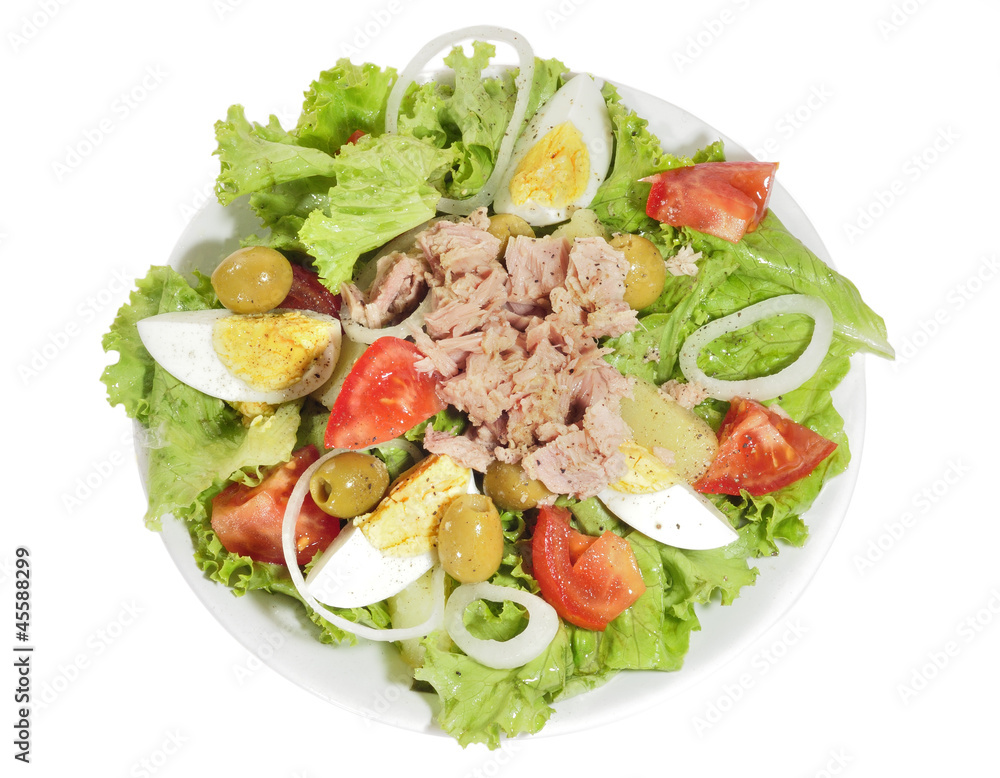 Plato de ensalada mixta. Plato de ensalada mixta.
