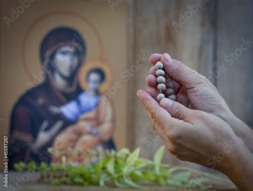 Woman praying photo