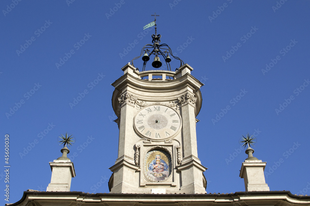 Torre dell'orologio (Borromini) con Madonna della Vallicella