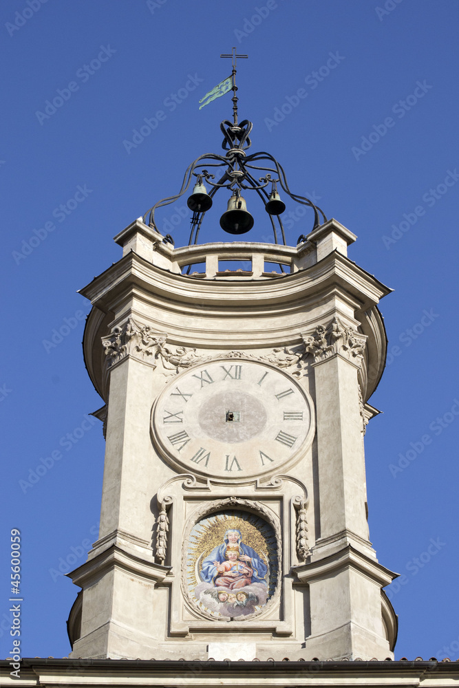 Torre dell'orologio (Borromini) con Madonna della Vallicella