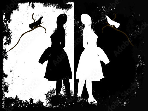 Frauensilhouette mit Taube