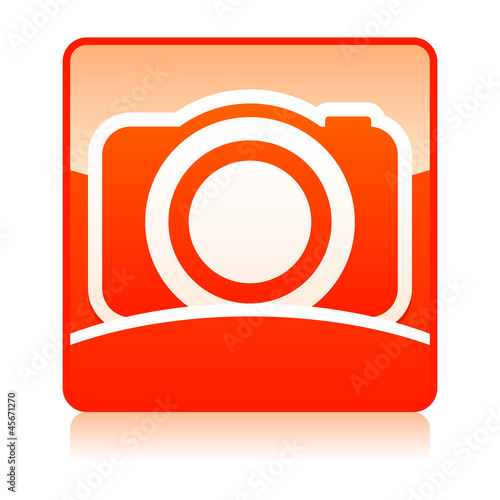 Button camera icon.
