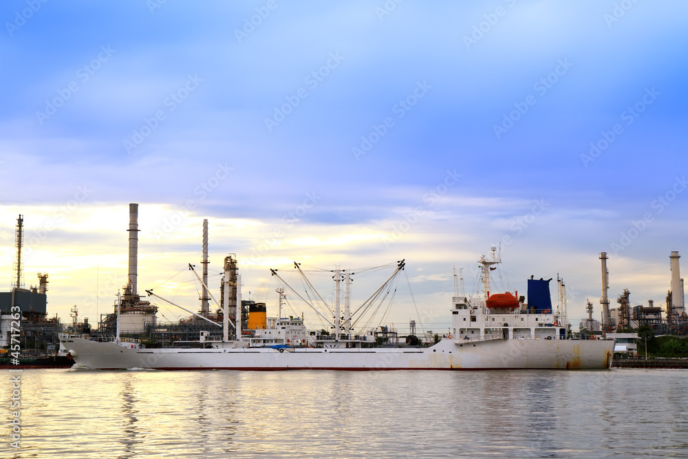 Oil refinery And barges